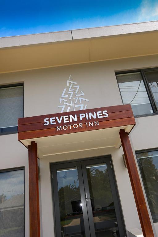 Seven Pines Motor Inn Mildura Bagian luar foto
