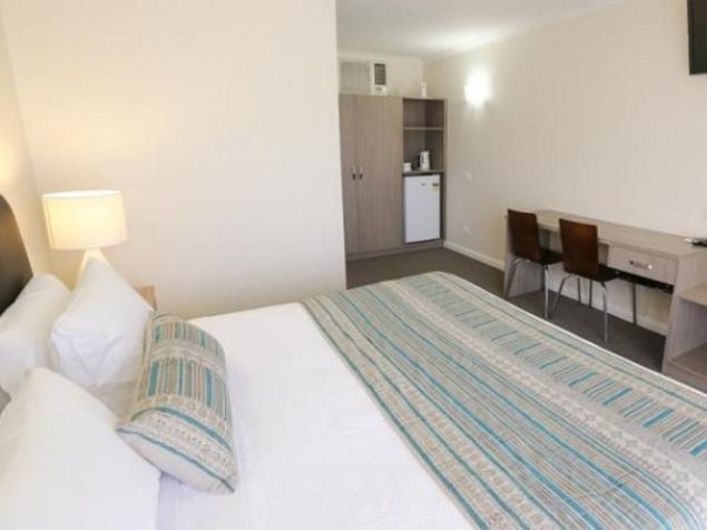 Seven Pines Motor Inn Mildura Bagian luar foto